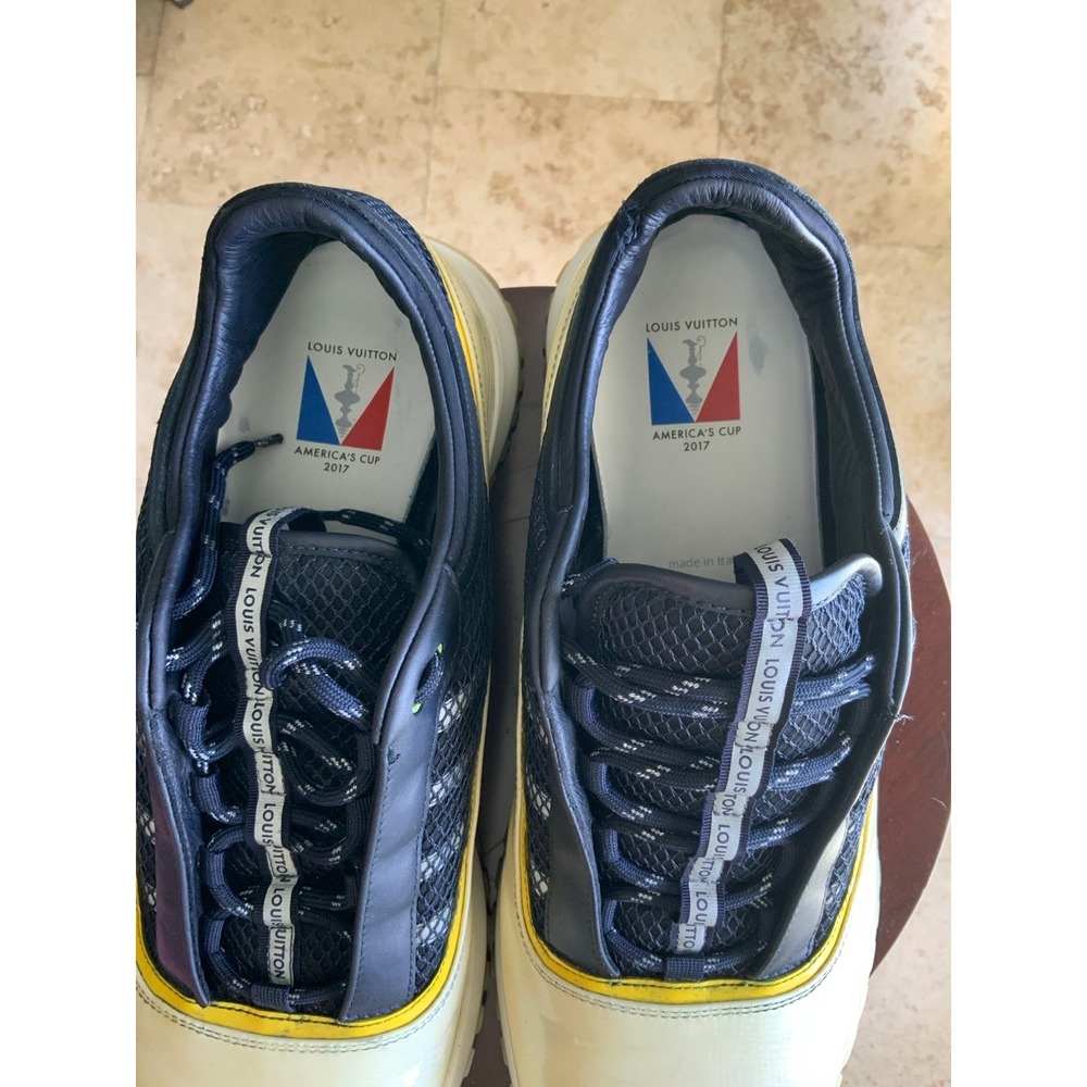 Shoes - Picture 2 of 12